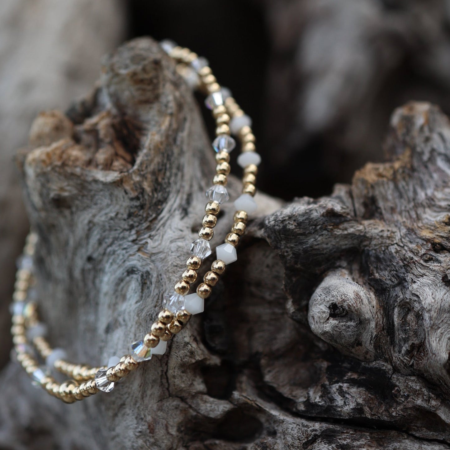 Neutral Scattered Crystal Bracelets