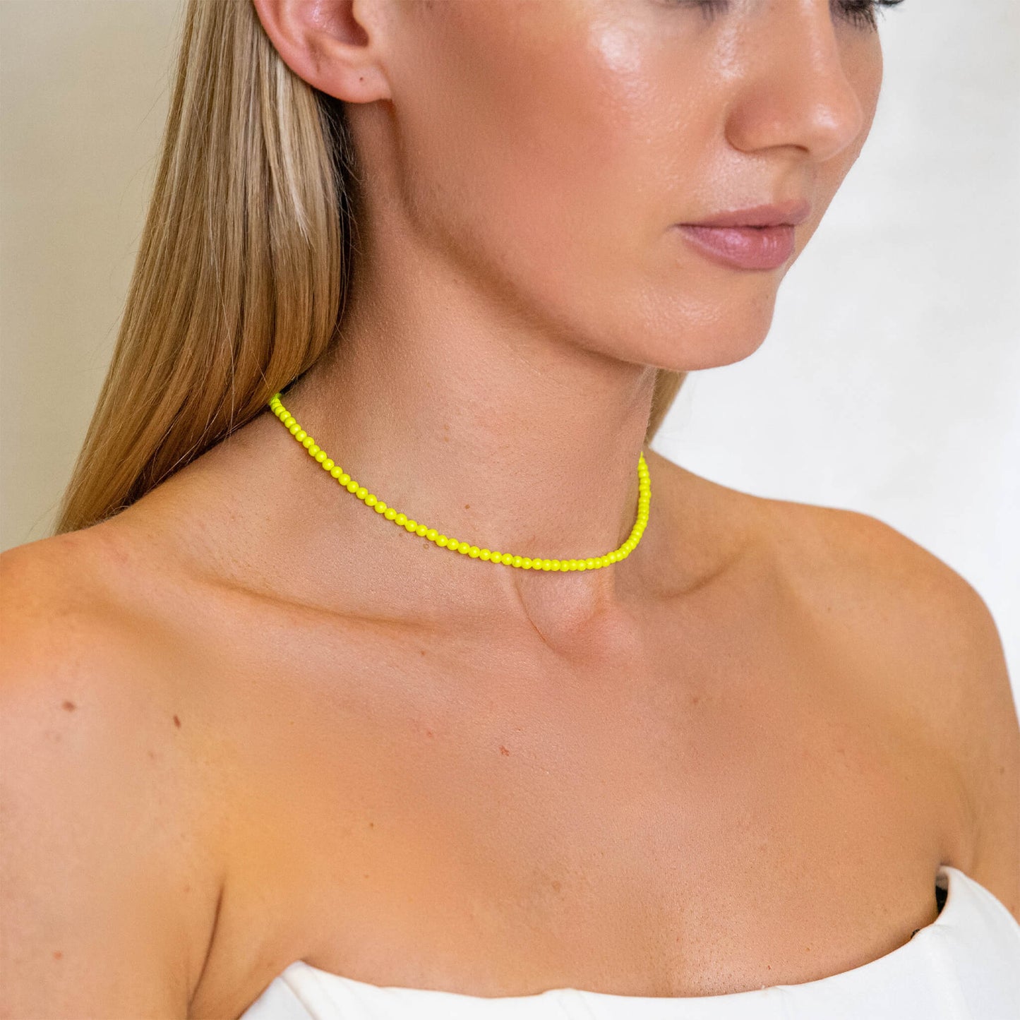 Full Pearl Neon Necklace