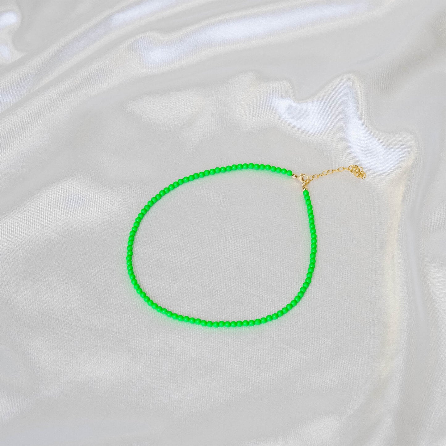 Full Pearl Neon Necklace